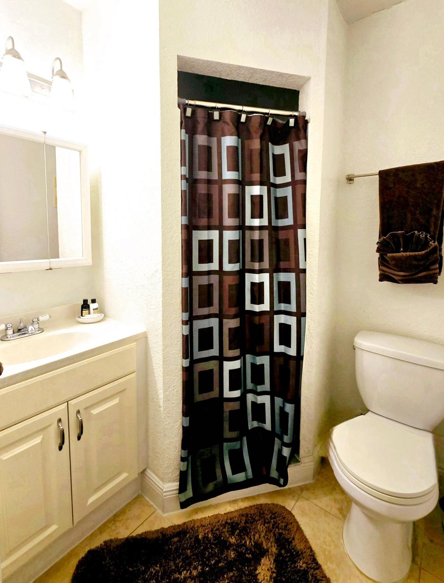 Beautiful Condo Close To Busch Gardens Tampa Exterior photo